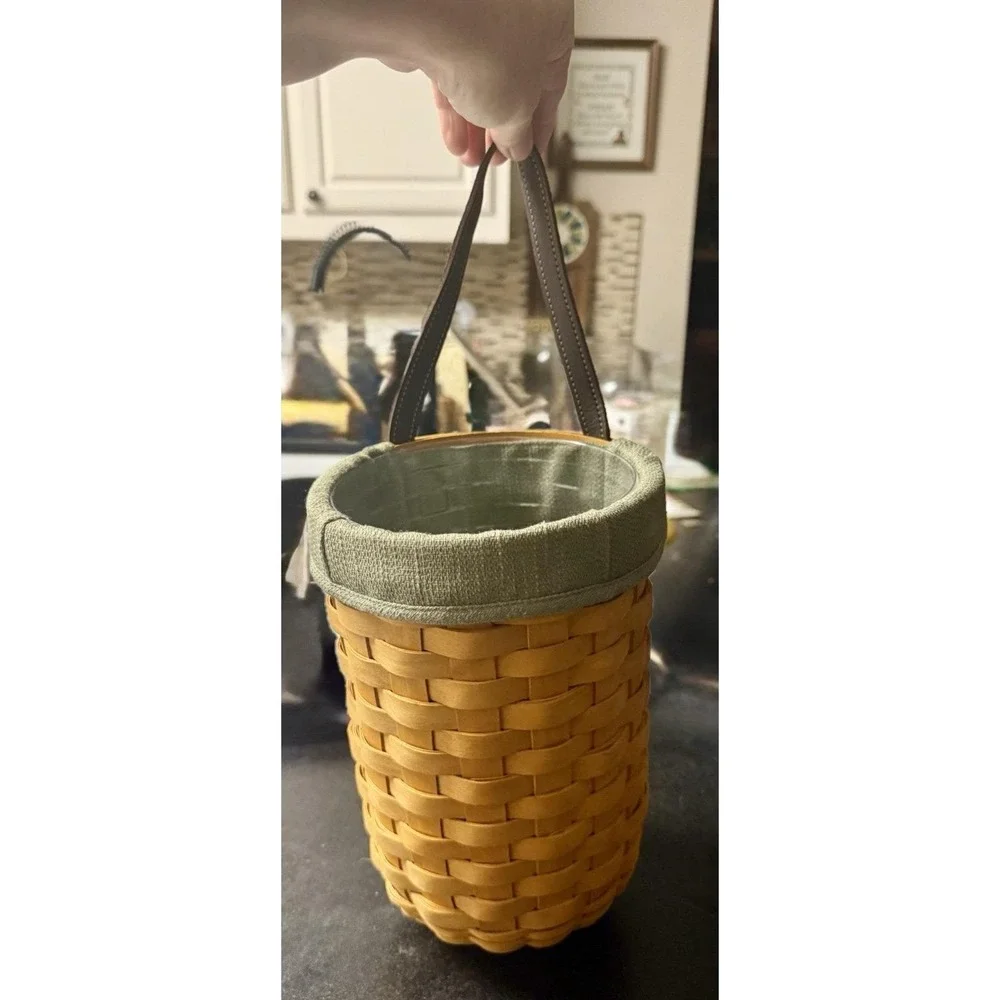 Longaberger Large Gatehouse Basket , Protector and Liner 2003 Vintage 10